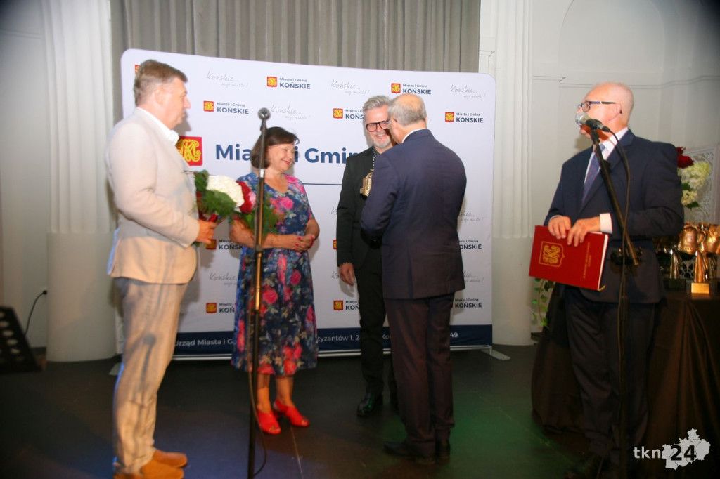 Dni Końskich 2022. Glorietty, foodtrucki i festiwal kolorów na start! [WIDEO]