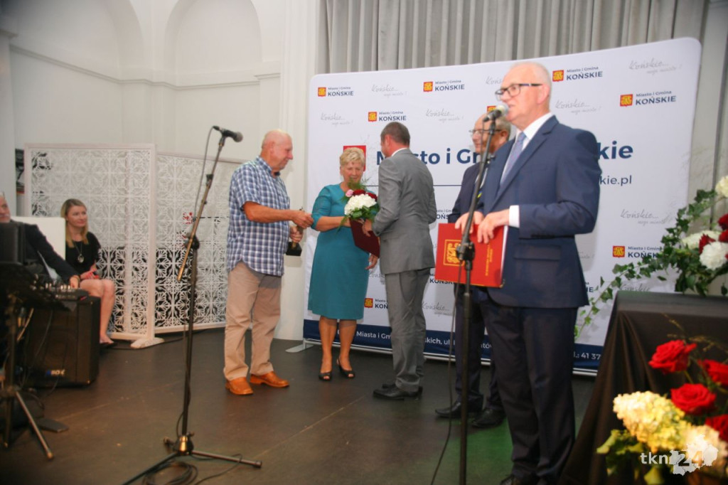 Dni Końskich 2022. Glorietty, foodtrucki i festiwal kolorów na start! [WIDEO]
