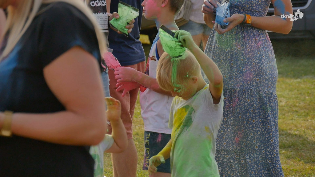 Dni Końskich 2022. Glorietty, foodtrucki i festiwal kolorów na start! [WIDEO]