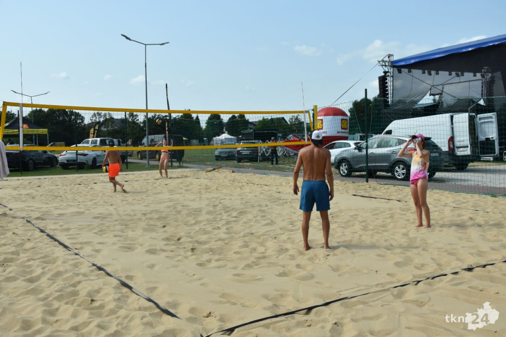 Dni Końskich 2022. Afromental, turnieje sportowe, wystawa aut [wideo, zdjęcia]