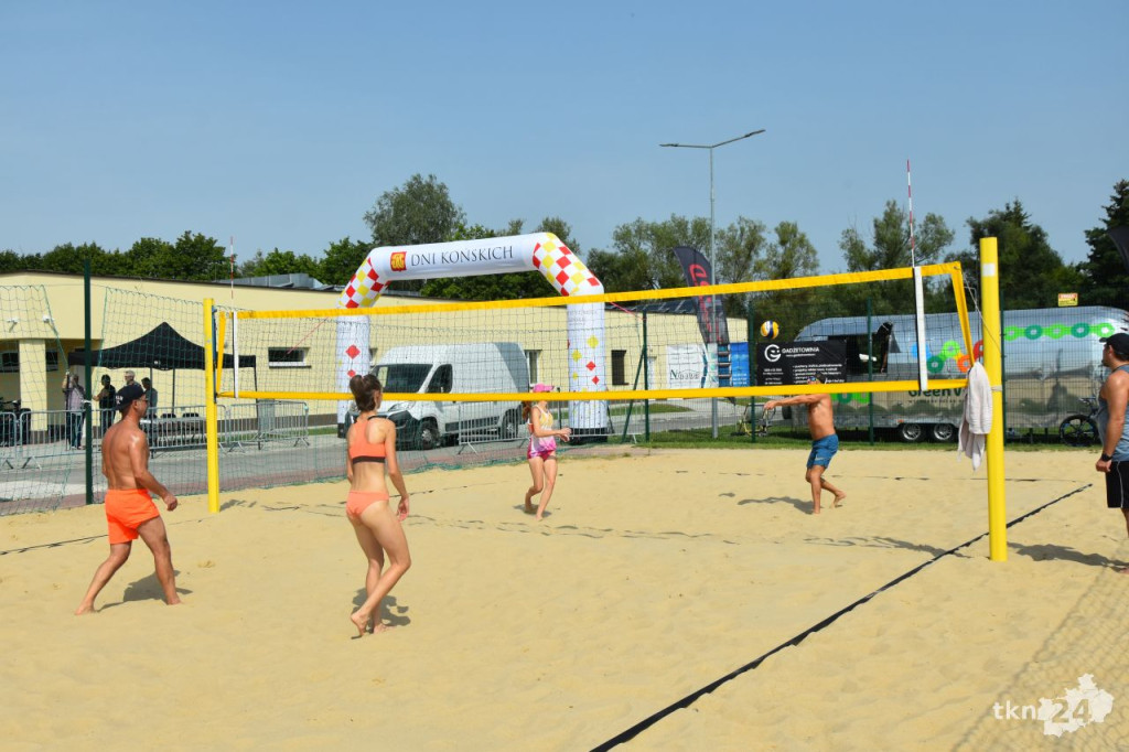 Dni Końskich 2022. Afromental, turnieje sportowe, wystawa aut [wideo, zdjęcia]