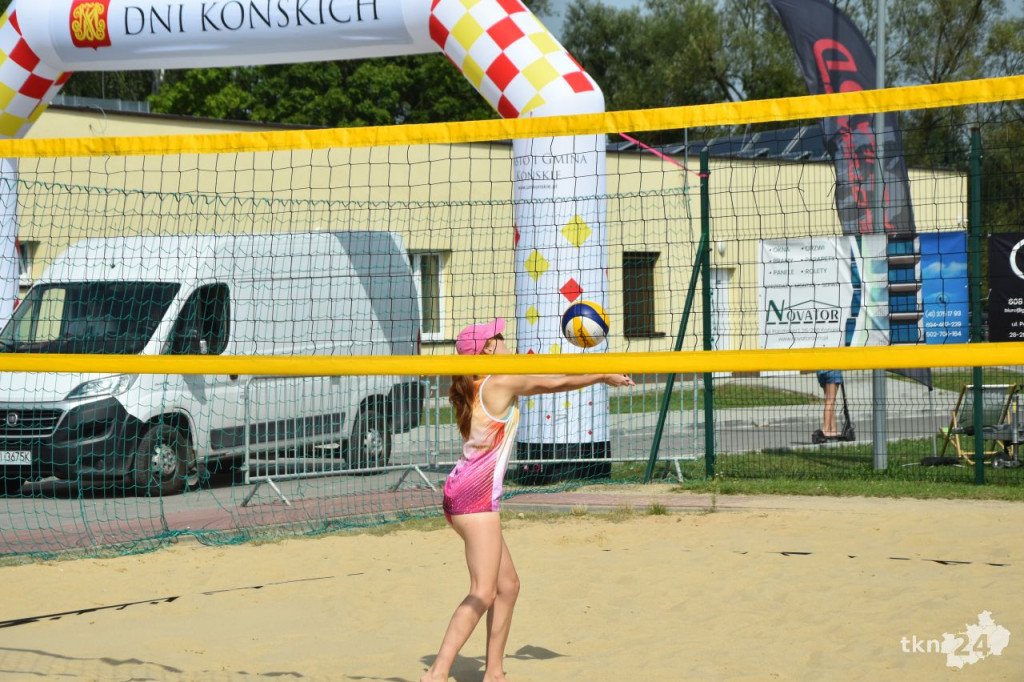 Dni Końskich 2022. Afromental, turnieje sportowe, wystawa aut [wideo, zdjęcia]