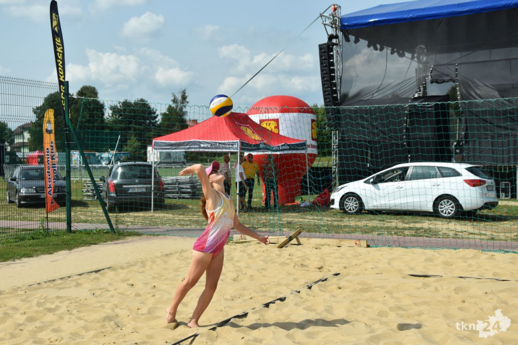 Dni Końskich 2022. Afromental, turnieje sportowe, wystawa aut [wideo, zdjęcia]