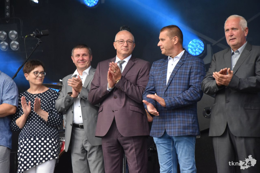 Dni Końskich 2022. Afromental, turnieje sportowe, wystawa aut [wideo, zdjęcia]