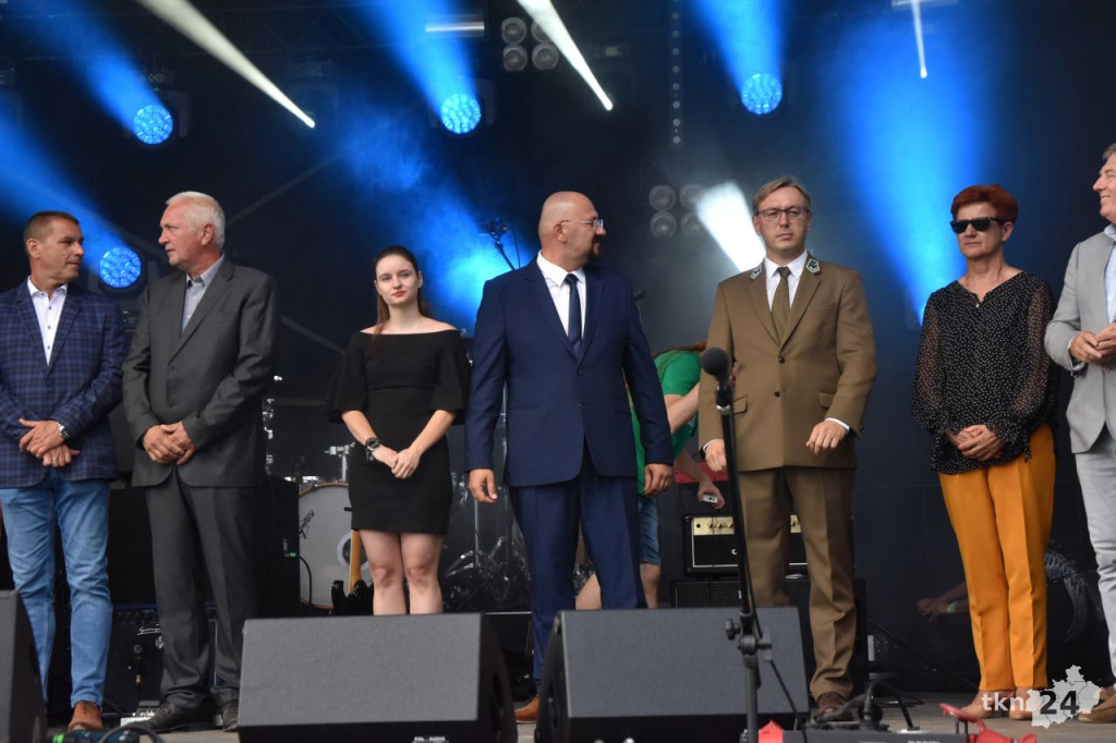 Dni Końskich 2022. Afromental, turnieje sportowe, wystawa aut [wideo, zdjęcia]