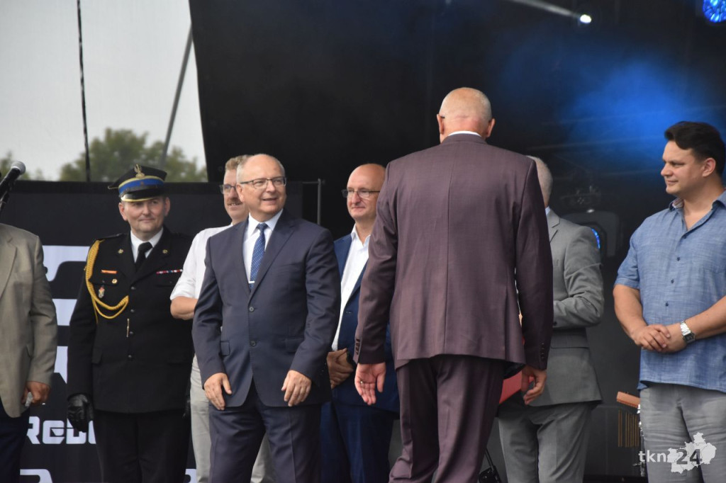 Dni Końskich 2022. Afromental, turnieje sportowe, wystawa aut [wideo, zdjęcia]