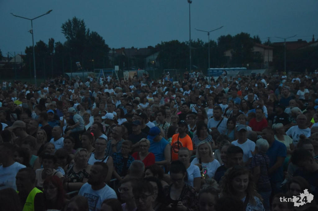 Dni Końskich 2022. Afromental, turnieje sportowe, wystawa aut [wideo, zdjęcia]