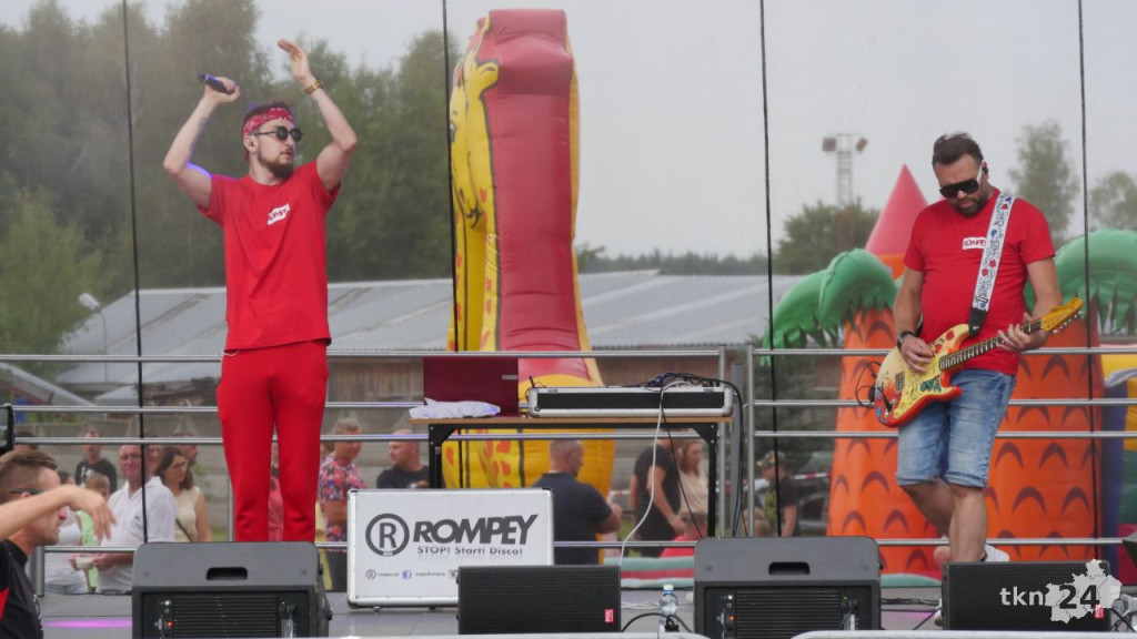 Ruda Maleniecka świętowała. Dwa koncerty disco-polo na rodzinnym festynie [wideo, zdjęcia]