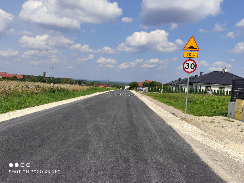 Droga wewnętrzna w Modliszewicach oddana do użytku