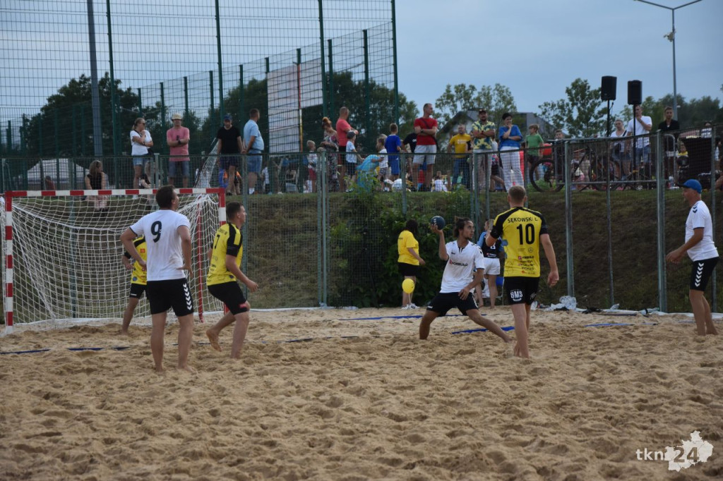 Pierwszy Turniej Piłki Ręcznej Plażowej rozegrano w Końskich [zdjęcia]