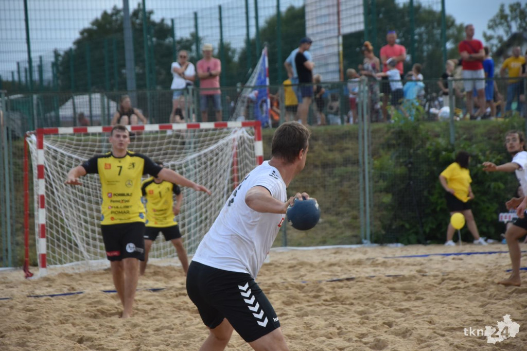 Pierwszy Turniej Piłki Ręcznej Plażowej rozegrano w Końskich [zdjęcia]