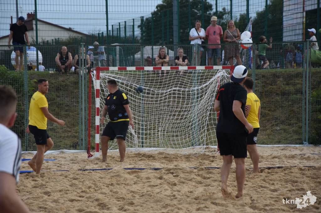 Pierwszy Turniej Piłki Ręcznej Plażowej rozegrano w Końskich [zdjęcia]