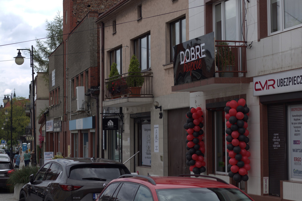 Dobre Kapcie z nowym sklepem przy Piłsudskiego w Końskich [zdjęcia]