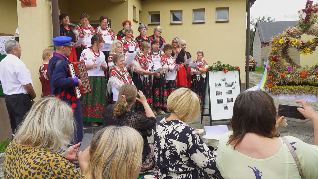 Stworzyły piękny wieniec na dożynki wojewódzkie [WIDEO]