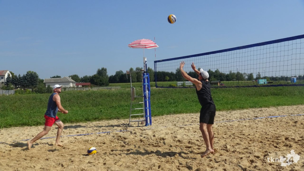 Nad Antoniowem znów grali w siatkówkę [wideo, zdjęcia]