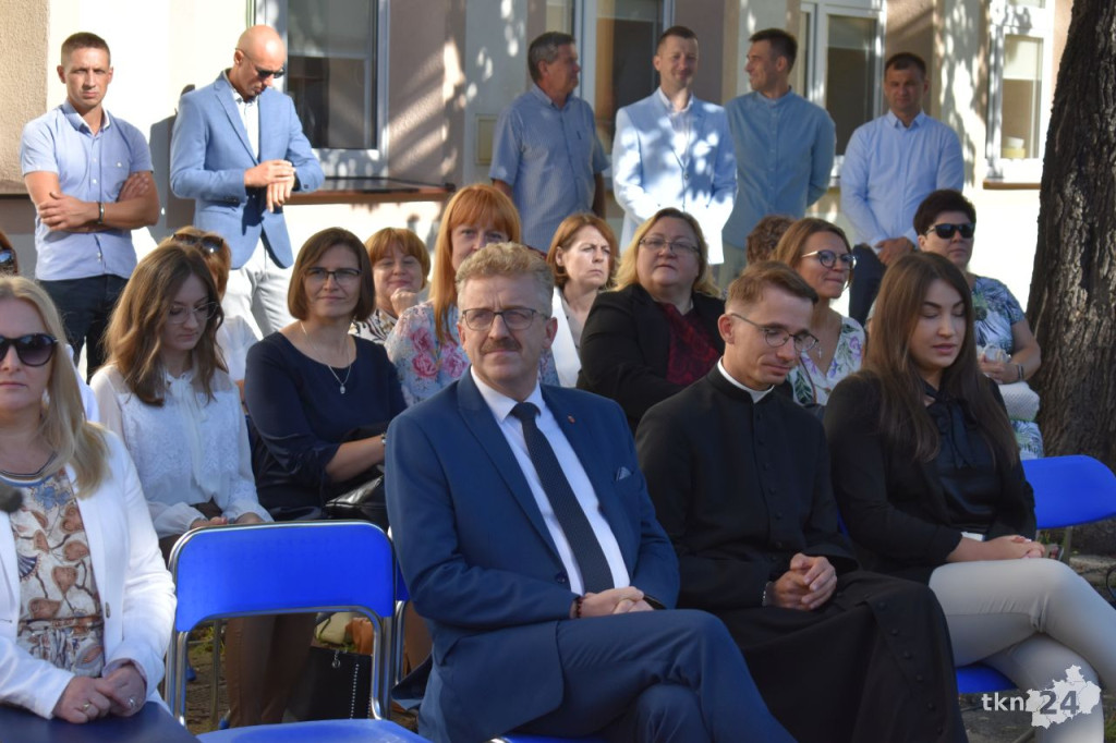Uczniowie powitali rok szkolny 2022/23 w powiecie koneckim [wideo, zdjęcia]