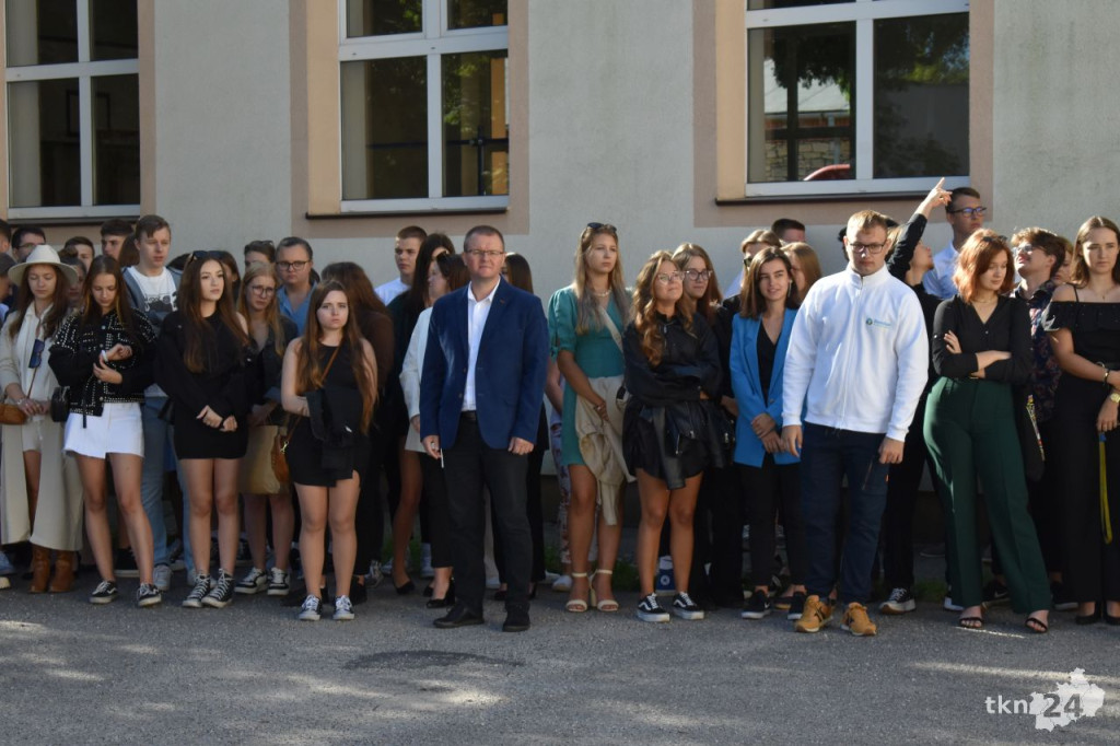 Uczniowie powitali rok szkolny 2022/23 w powiecie koneckim [wideo, zdjęcia]