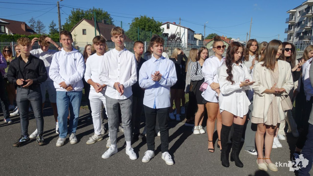 Uczniowie powitali rok szkolny 2022/23 w powiecie koneckim [wideo, zdjęcia]