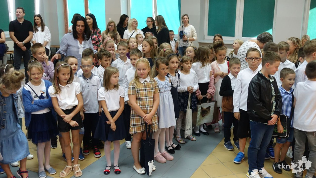 Uczniowie powitali rok szkolny 2022/23 w powiecie koneckim [wideo, zdjęcia]