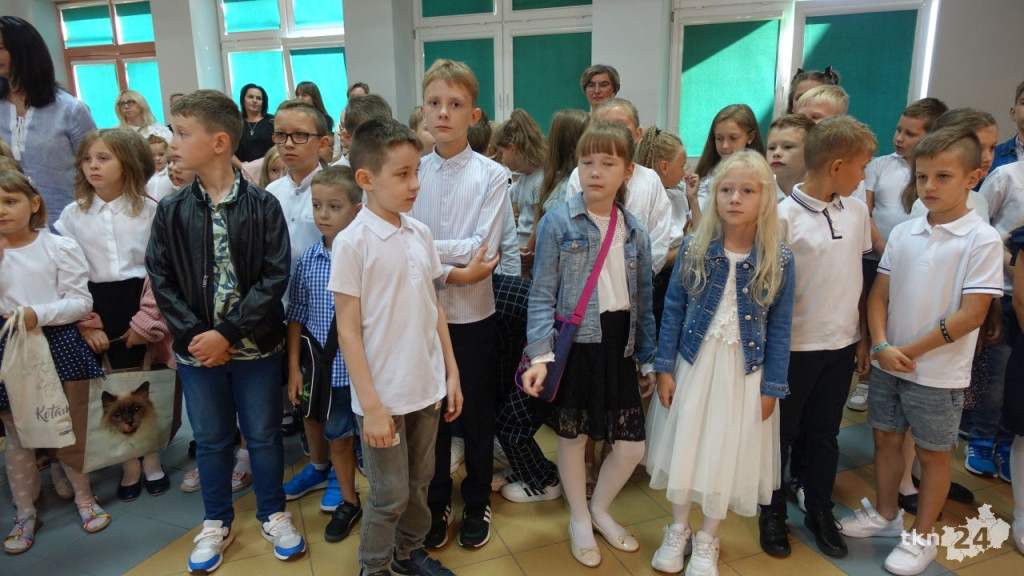 Uczniowie powitali rok szkolny 2022/23 w powiecie koneckim [wideo, zdjęcia]