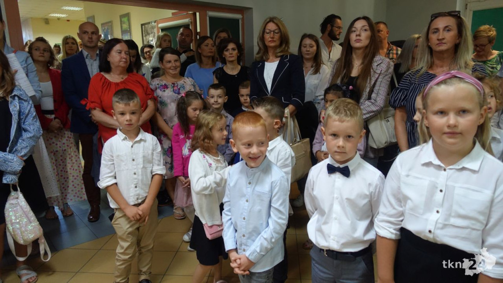 Uczniowie powitali rok szkolny 2022/23 w powiecie koneckim [wideo, zdjęcia]