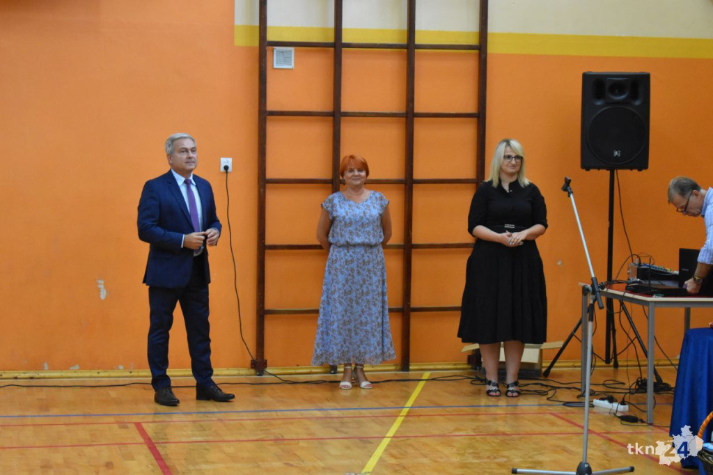 Uczniowie powitali rok szkolny 2022/23 w powiecie koneckim [wideo, zdjęcia]