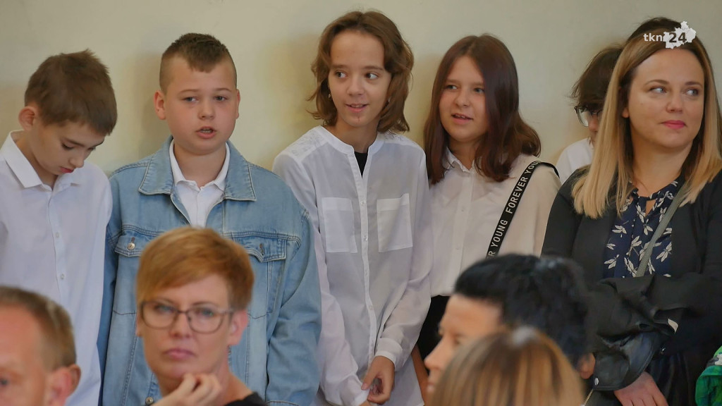 Uczniowie powitali rok szkolny 2022/23 w powiecie koneckim [wideo, zdjęcia]