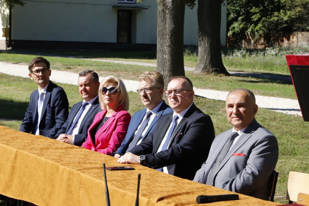 Uczniowie powitali rok szkolny 2022/23 w powiecie koneckim [wideo, zdjęcia]