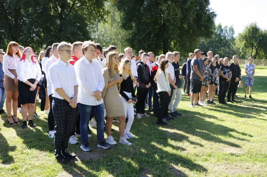 Uczniowie powitali rok szkolny 2022/23 w powiecie koneckim [wideo, zdjęcia]