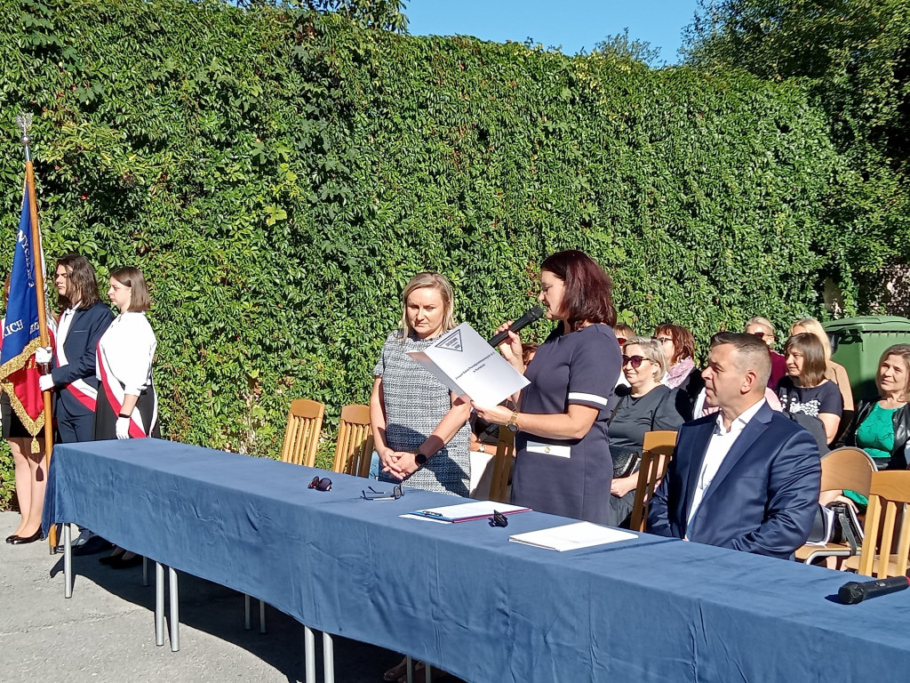 Uczniowie powitali rok szkolny 2022/23 w powiecie koneckim [wideo, zdjęcia]