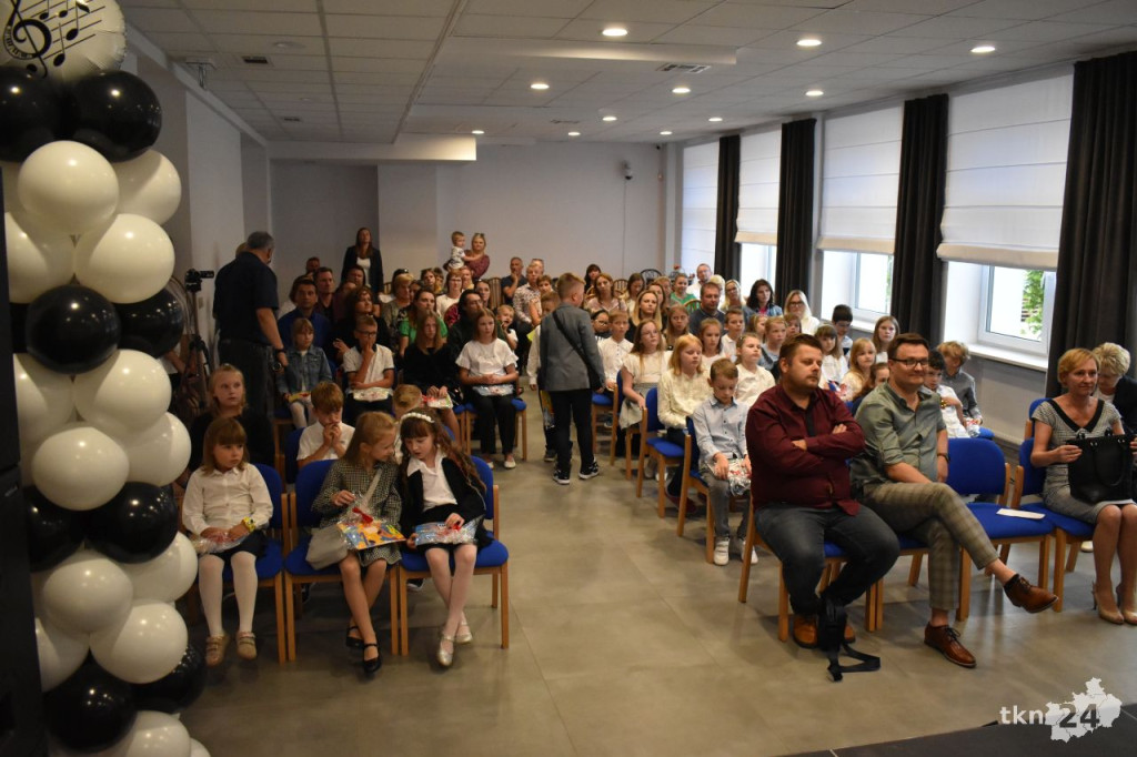 Szkoła Muzyczna rozpoczęła rok szkolny w nowej siedzibie [wideo, zdjęcia]