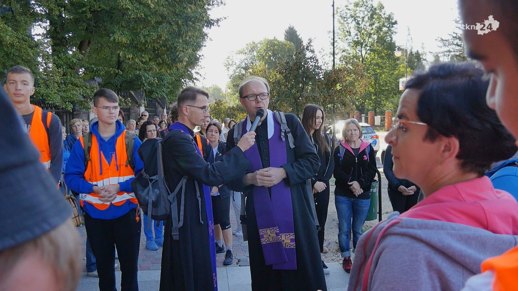 Wyruszyli do Matki Bożej Wychowawczyni [wideo, zdjęcia]