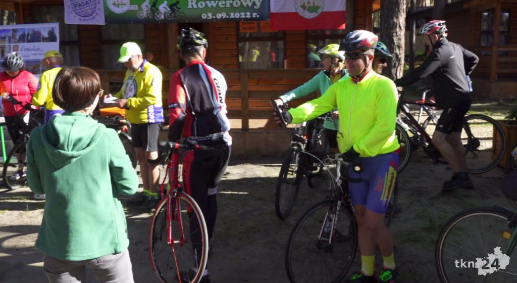 Blisko 200 cyklistów na trasie XXIX Koneckiego Rajdu Rowerowego [wideo, zdjęcia]