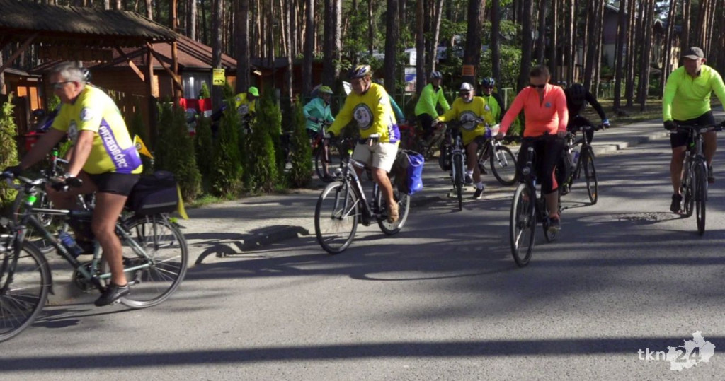 Blisko 200 cyklistów na trasie XXIX Koneckiego Rajdu Rowerowego [wideo, zdjęcia]