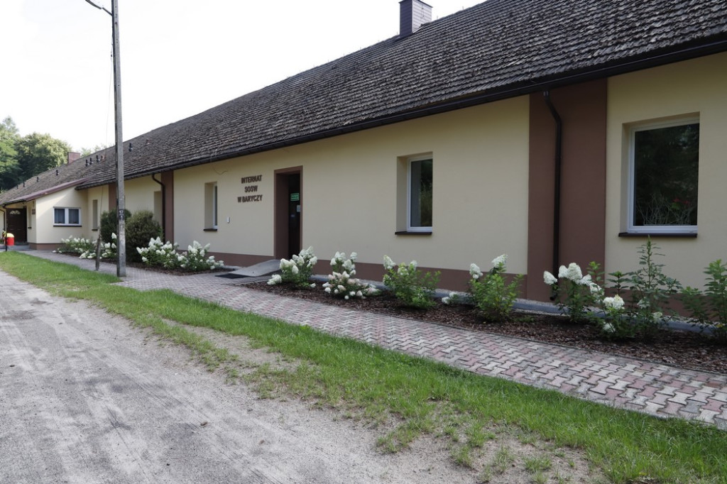 Remont elewacji w SOSW w Baryczy zakończony [zdjęcia]