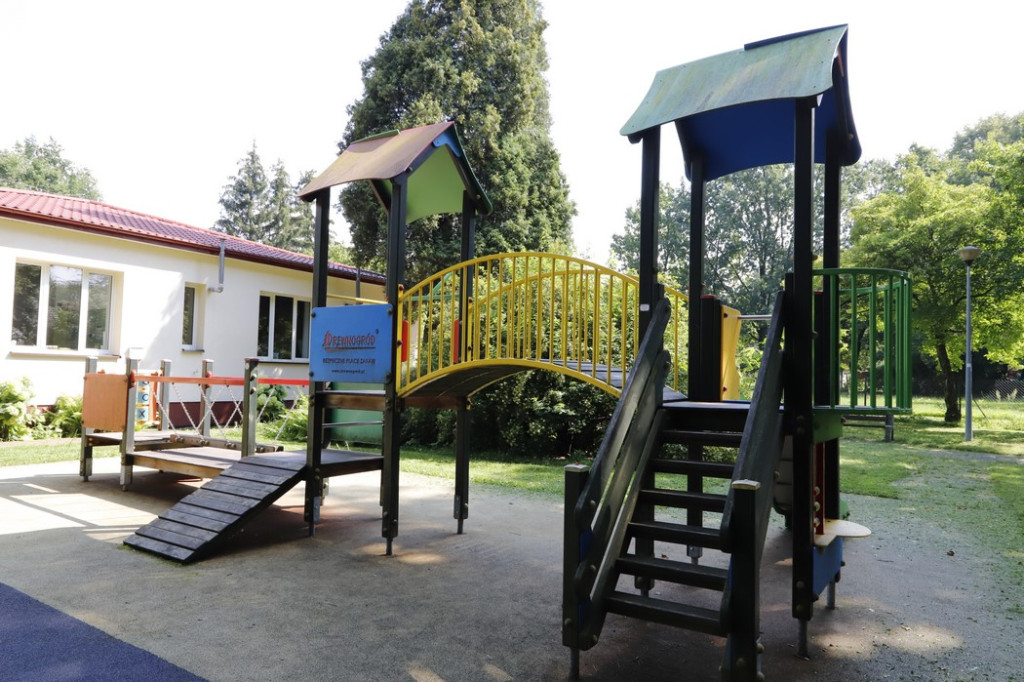 Remont elewacji w SOSW w Baryczy zakończony [zdjęcia]