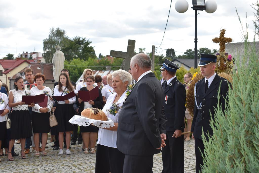 W Gowarczowie świętowali dożynki parafialne
