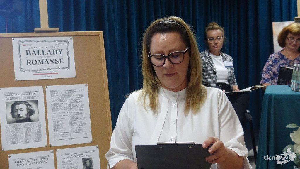 `Ballady i romanse` Mickiewicza czytano w Gowarczowie [wideo, zdjęcia]
