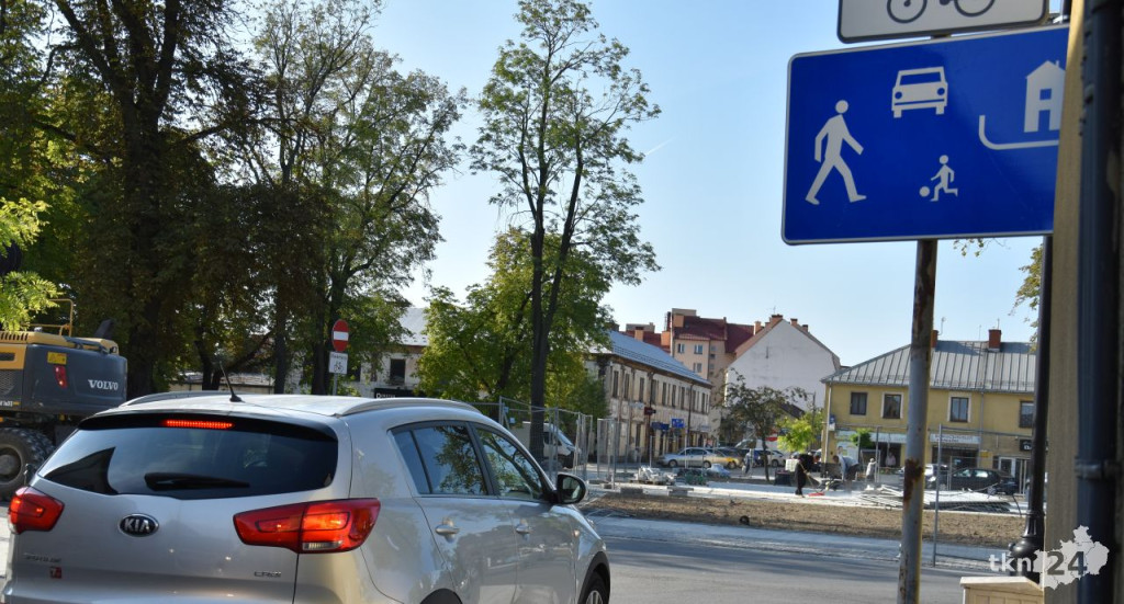 Akcja informacyjna policji w centrum Końskich [wideo, zdjęcia]