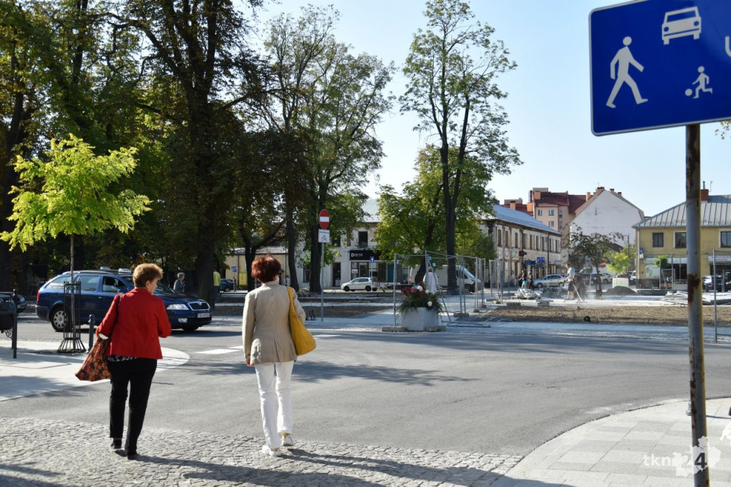 Akcja informacyjna policji w centrum Końskich [wideo, zdjęcia]