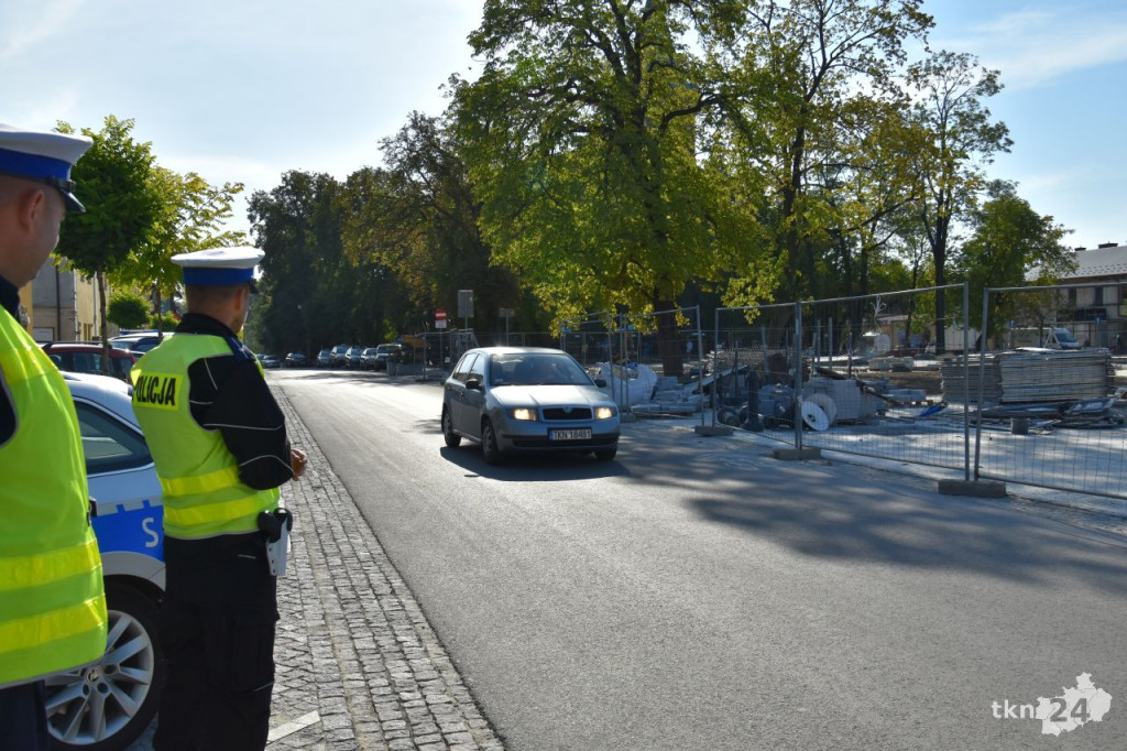 Akcja informacyjna policji w centrum Końskich [wideo, zdjęcia]