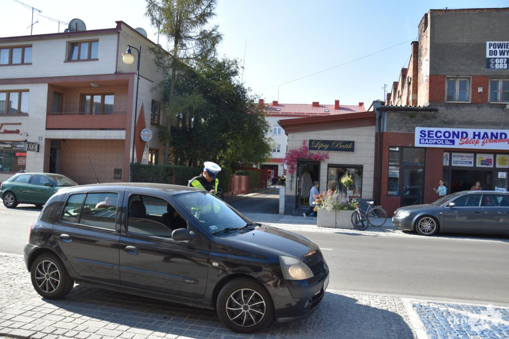 Akcja informacyjna policji w centrum Końskich [wideo, zdjęcia]