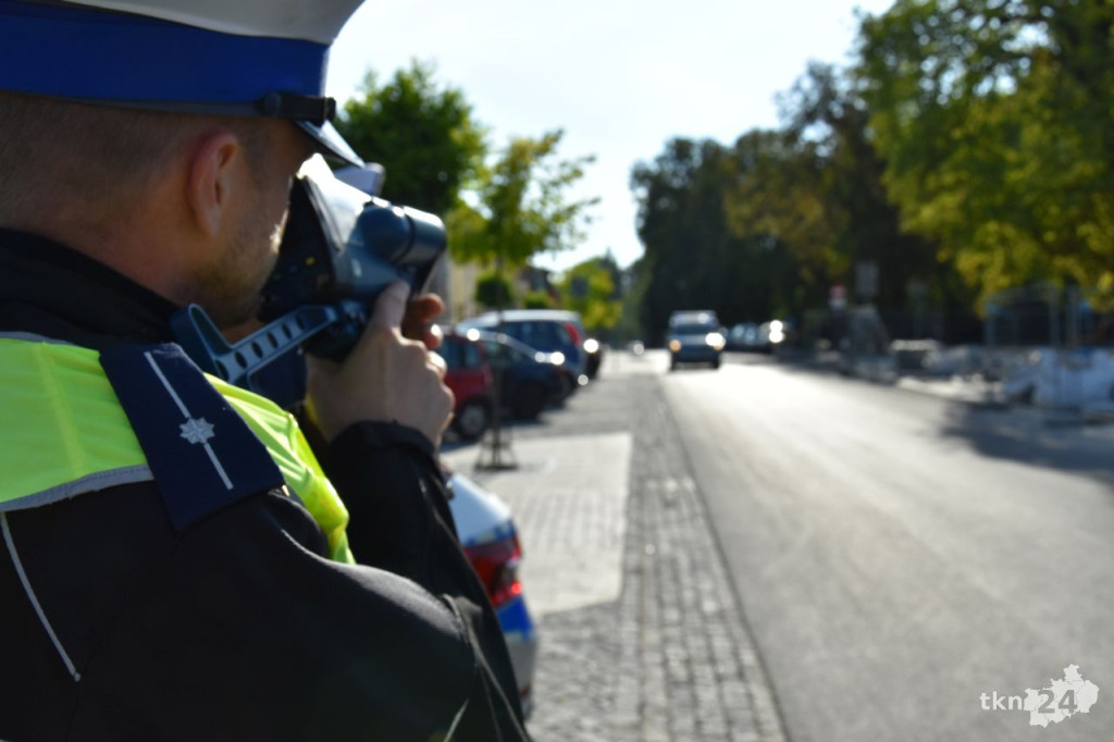 Akcja informacyjna policji w centrum Końskich [wideo, zdjęcia]