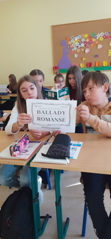 11. Narodowe czytanie w Szkole Podstawowej w Królewcu [Zdjęcia]