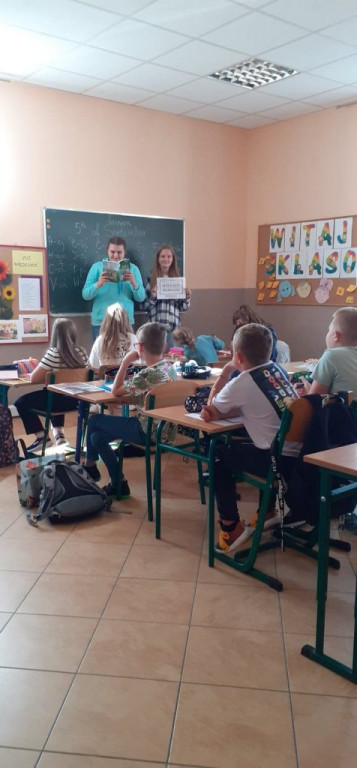 11. Narodowe czytanie w Szkole Podstawowej w Królewcu [Zdjęcia]