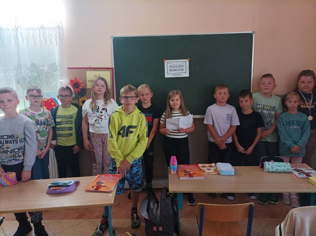 11. Narodowe czytanie w Szkole Podstawowej w Królewcu [Zdjęcia]