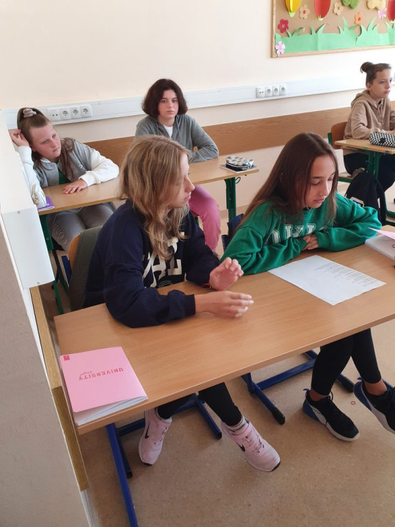 11. Narodowe czytanie w Szkole Podstawowej w Królewcu [Zdjęcia]