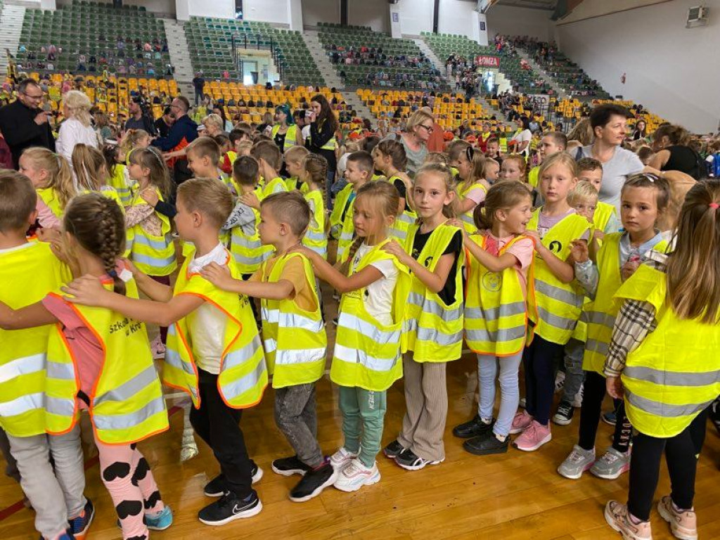 SP w Królewcu uczestniczyła w XIII spotkaniu `Kochane Pierwszaki` w Kielcach