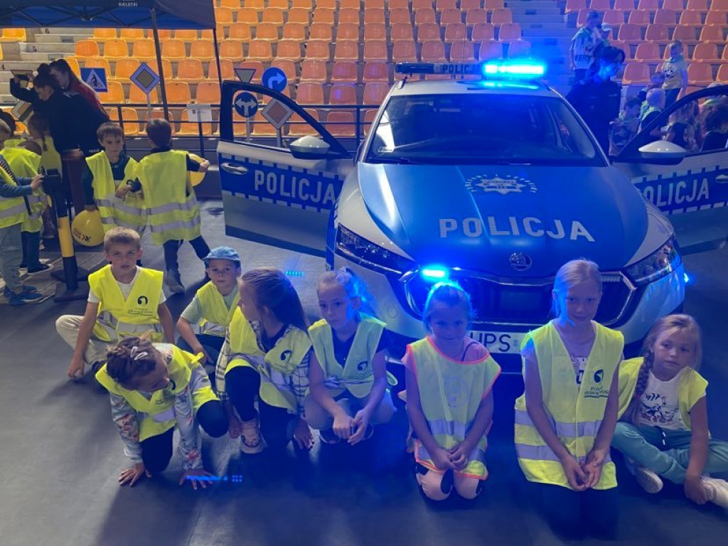 SP w Królewcu uczestniczyła w XIII spotkaniu `Kochane Pierwszaki` w Kielcach
