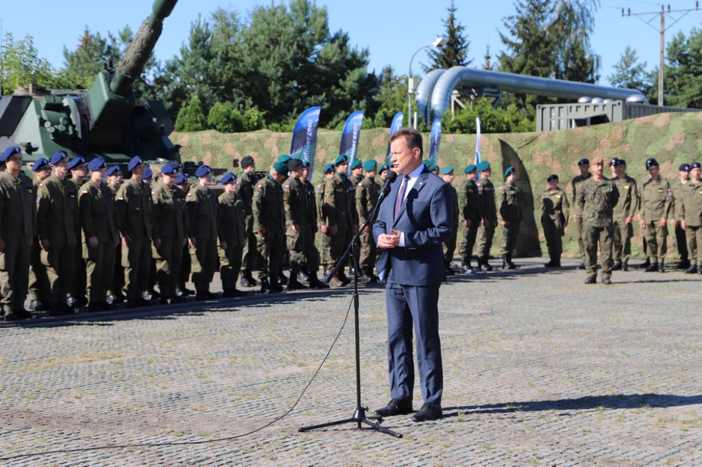 Kadeci z ZSP nr 1 w Końskich wyróżnieni przez szefa MON